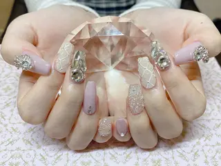 ネイル Piacere所属・Piacere 絵美のネイルデザイン