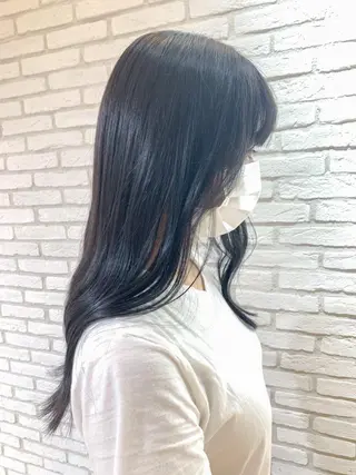 ロング カラー ヘアアレンジ yuka .のヘアスタイル