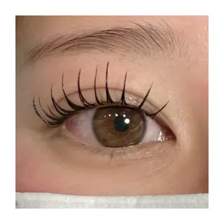マツエク・マツパ まつげ屋さんLAPU所属・まつげ屋さんLAPU AYAKAのマツエク・マツパデザイン
