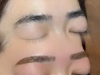 アイブロウ «銀座/まつ毛眉毛» yui 🥞🤍のマツエク・マツパデザイン