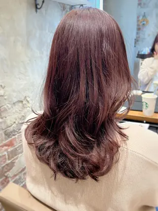 セミロング 💍新宿ショート 💍岩田莉奈のヘアスタイル