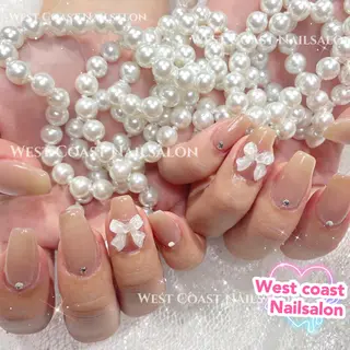 ネイル リボン、ガーリー パーツ放題専門店のネイルデザイン