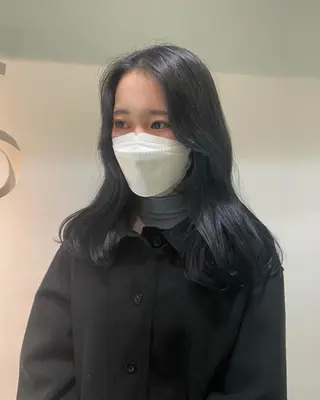 セミロング カラー 'AXIS所属・'AXIS maiのヘアスタイル