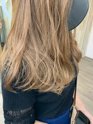 セミロング カラー Deseo 髪質改善 店長🫧ダイトのヘアスタイル