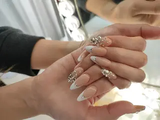 ネイル RUNWAY 　　の眉毛・アイブロウイメージ