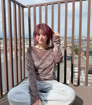 ショート 髪質改善カラー／ 艶髪ストレートのヘアスタイル