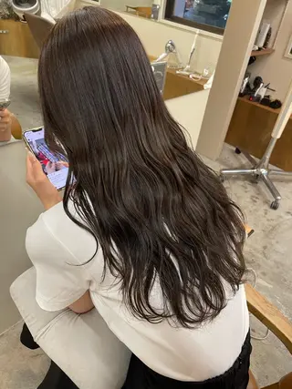 カラー 山下 悠月のヘアスタイル