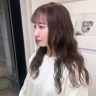 セミロング カラー パーマ カジュアルを女っぽく 𝗮𝘆𝗮𝗰𝗼のヘアスタイル