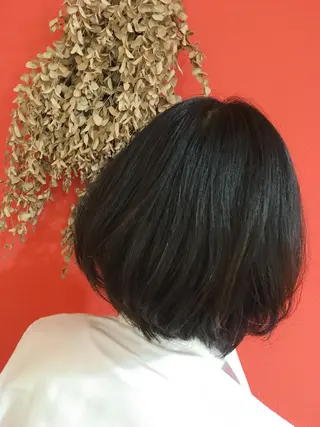 ショート 房野 亜佑美のヘアスタイル