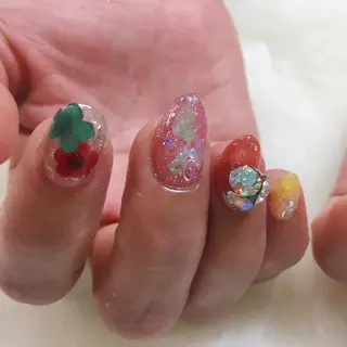 ネイル nail salon Emi la beaute 心斎橋店所属・坪野 めぐみのネイルデザイン