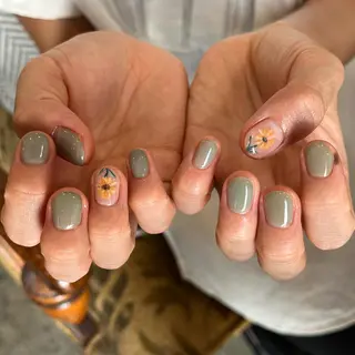 ネイル Trico Antique所属・岩本 杏のネイルデザイン