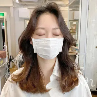 セミロング カラー SALOWIN 新宿三丁目EAST所属・韓国レイヤー🇰🇷 layercut✂️のヘアスタイル