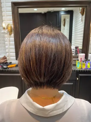 ショート 波巻き、ツイスト パーマモデル募集中のヘアスタイル