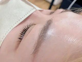 パーマ クレセントアイ wakaのマツエク・マツパデザイン