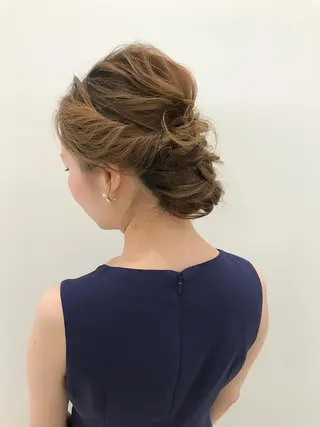 ミディアム due hair 京都駅前店 MILBON オージュア認定サロン【デューヘアー】所属・ハイトーンブリーチ 土坂 由志【京都】のヘアスタイル