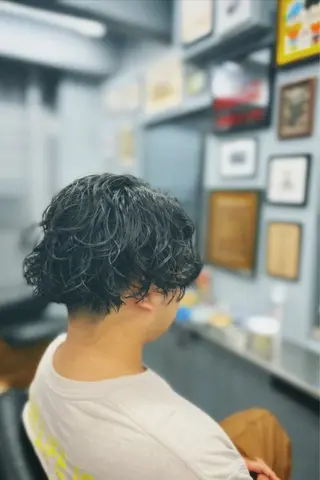 ミディアム パーマ メンズ icon Blue所属・池袋メンズパーマ フェード純平のヘアスタイル