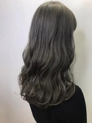 ロング カラー EMANONシェアサロン心斎橋店所属・韓国メンズヘア　ミル クティボブ　足立佳代のヘアスタイル