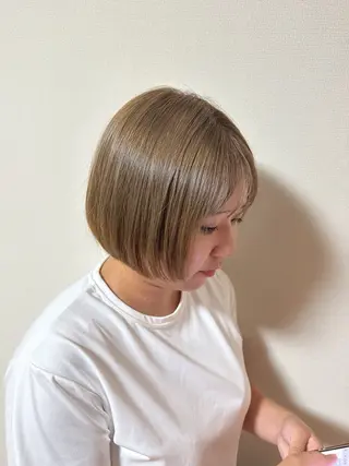 カラー 大川 桃里のヘアスタイル