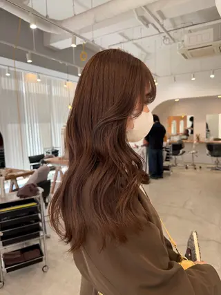 ロング カラー 山口 愛結のヘアスタイル