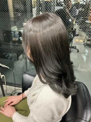 セミロング カラー パーマ 女性らしいモテヘア 韓国ヘアhikariのヘアスタイル