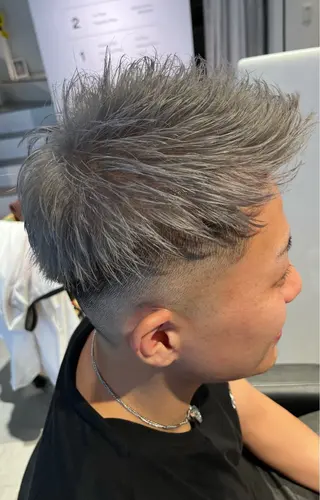 ショート カラー メンズ APREKO RIKUのヘアスタイル