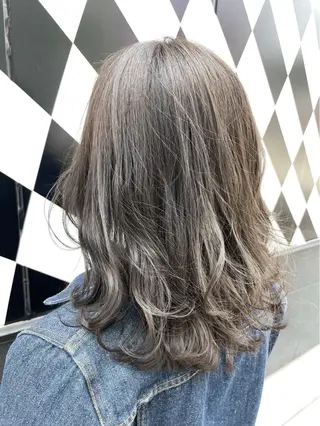 ミディアム カラー BEBE所属・ご新規様限定 透明感カラーKANAのヘアスタイル