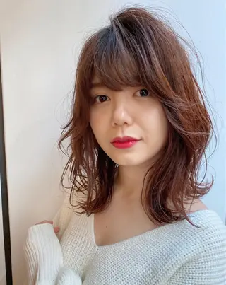 ミディアム カラー レイヤーと顔まわり 大好き❣️関口拓馬のヘアスタイル