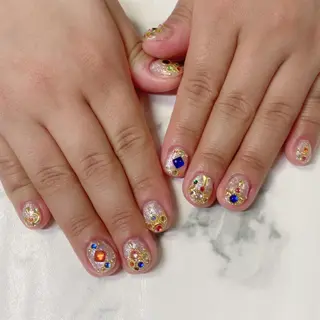 ロング カラー ネイル Q Free nailsのネイルデザイン