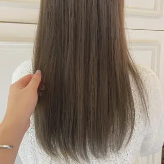 ロング TAKAHASHI REIKAのヘアスタイル