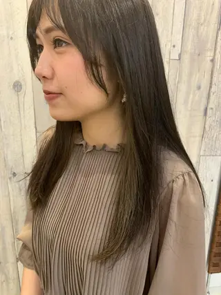 ミディアム ハイトーン Arphyのヘアスタイル