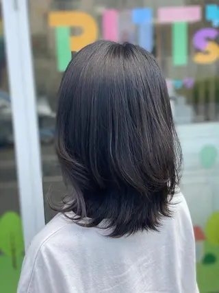 ミディアム カラー キッズヘアー ルッツのヘアスタイル