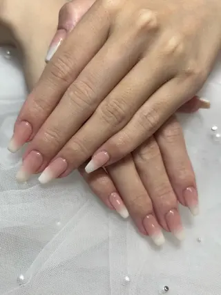 ネイル 三本 綾奈のネイルデザイン