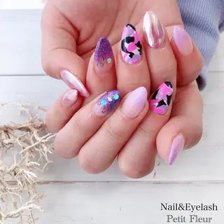 ネイル Petit Fleur所属・青柳 亜梨奈のマツエク・マツパデザイン