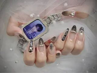 ネイル I-nailロング /ワンホン/キラキラのネイルデザイン