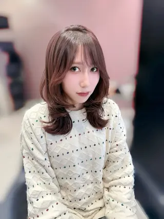 ミディアム カラー 本場韓国ヘア特化 아이비/Aibiのヘアスタイル