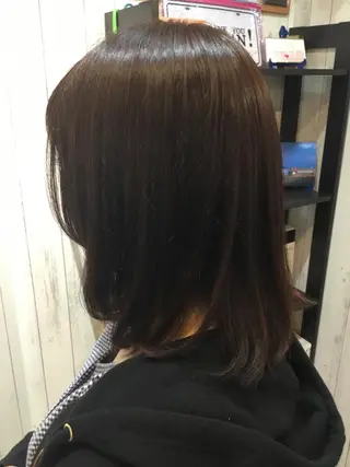 ミディアム カラー embrace エンブレイスのヘアスタイル