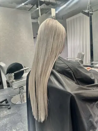 ロング カラー naito/ブリーチ /エクステ/縮毛のヘアスタイル