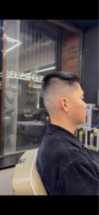 メンズ DAMDEE東京所属・フェードカット特化 &パーマRIKUのヘアスタイル