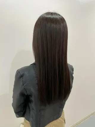 ロング カラー akane .のヘアスタイル