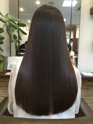 ロング 三ツ井凌 【ヘアケアサロン】のヘアスタイル