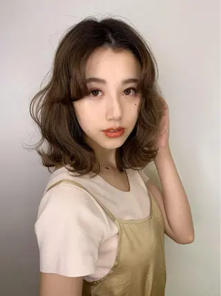 セミロング カラー 透明感/オリーブ/ グレージュ/YUKAのヘアスタイル