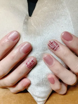 ネイル ECLAT エクラ所属・寺山 千鶴のネイルデザイン