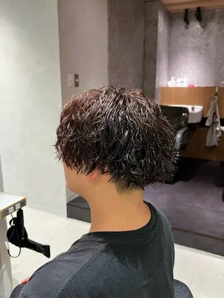 ミディアム パーマ メンズ 🪐メンズ特化 ヤマクラ　タイキのヘアスタイル