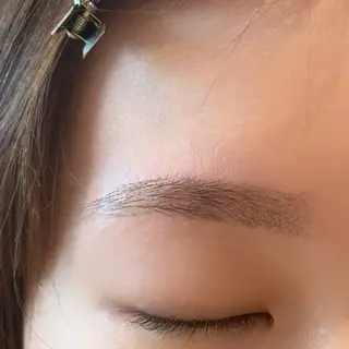 アイブロウ 緒方 海妃の眉毛・アイブロウイメージ