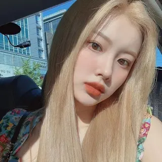 カラー 莉乃/縮毛矯正/髪質 改善/艶カラーのヘアスタイル