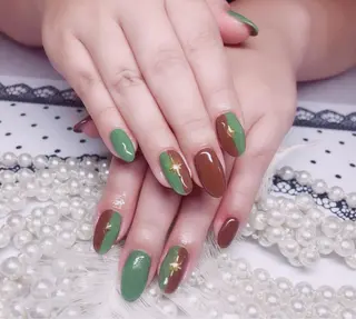 ネイル マジックミラー所属・マジック ミラーのネイルデザイン