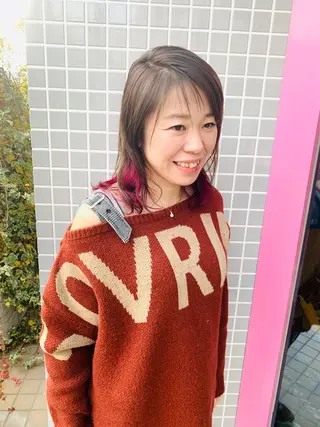 セミロング カラー nishimura makotoのヘアスタイル