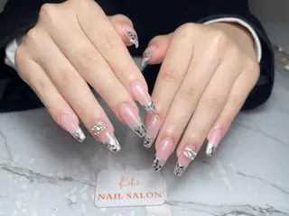 ネイル 💕鈴木ユリ パラジェル/オフ無料のネイルデザイン