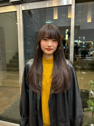 ロング miu /透明感カラーのヘアスタイル