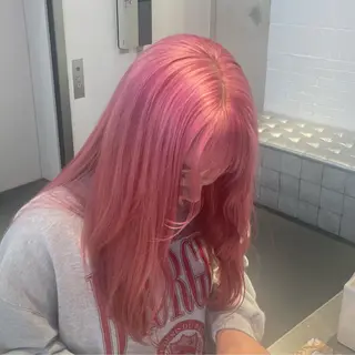 ロング カラー HIKARI🐈‍⬛ レイヤー×デザインのヘアスタイル